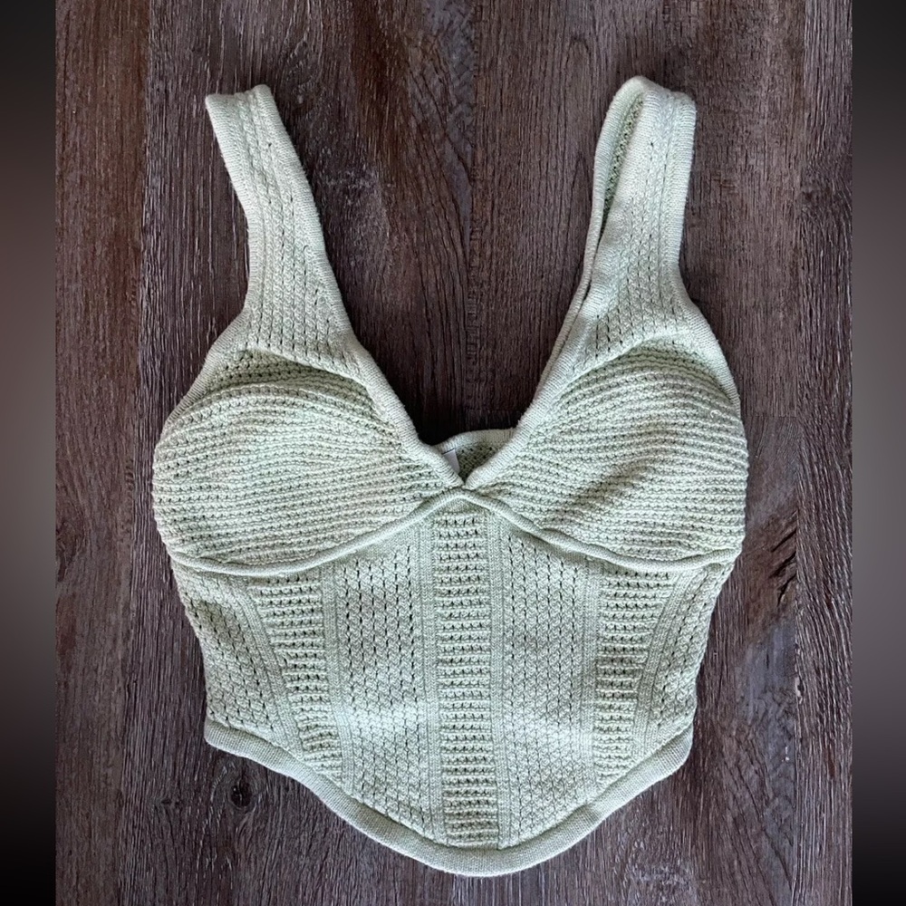 Alo Yoga Open-Knit Chase the Sun Corset Tank - Iced green Tea XS